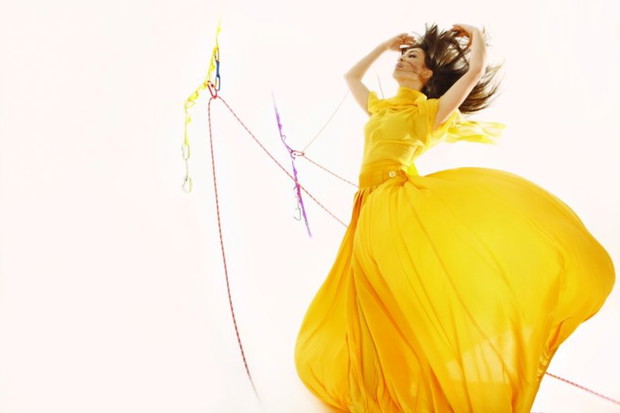 NATALIA KUKULSKA I VIOLA ŚPIECHOWICZ Przyjaciółki na tratwie