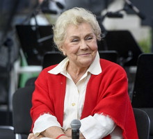 Teresa Lipowska nie żyje? Katarzyna Cichopek dementuje fake newsa