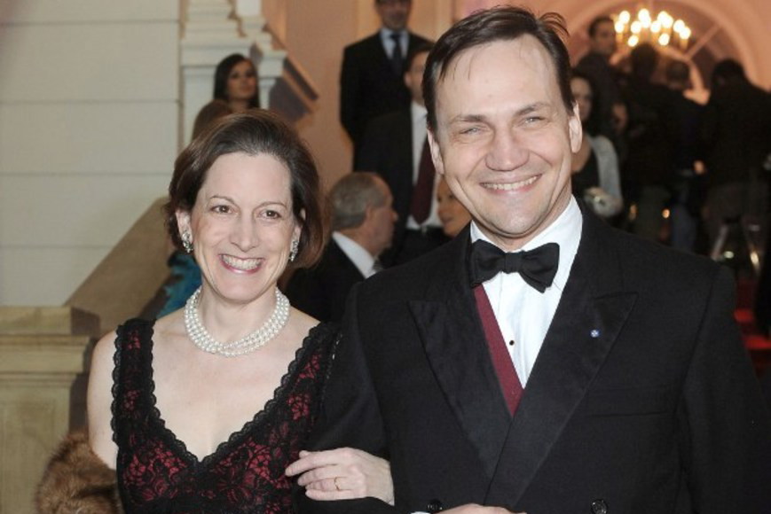 RADOSŁAW SIKORSKI I ANNA APPLEBAUM Żyć ciekawie