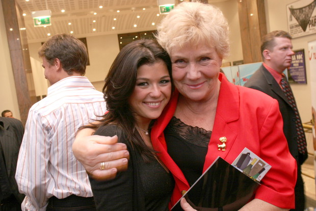 Teresa Lipowska nie żyje? Katarzyna Cichopek dementuje fake newsa