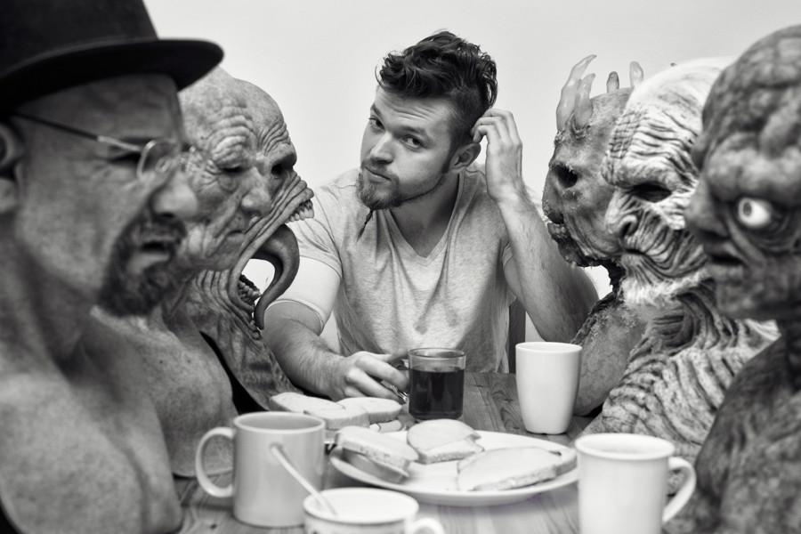 "Chcę pomagać dzieciakom, bo sam byłem nieśmiałym nastolatkiem z trądzikiem, a zostałem królem internetu."