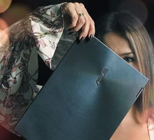 ASUS OLED