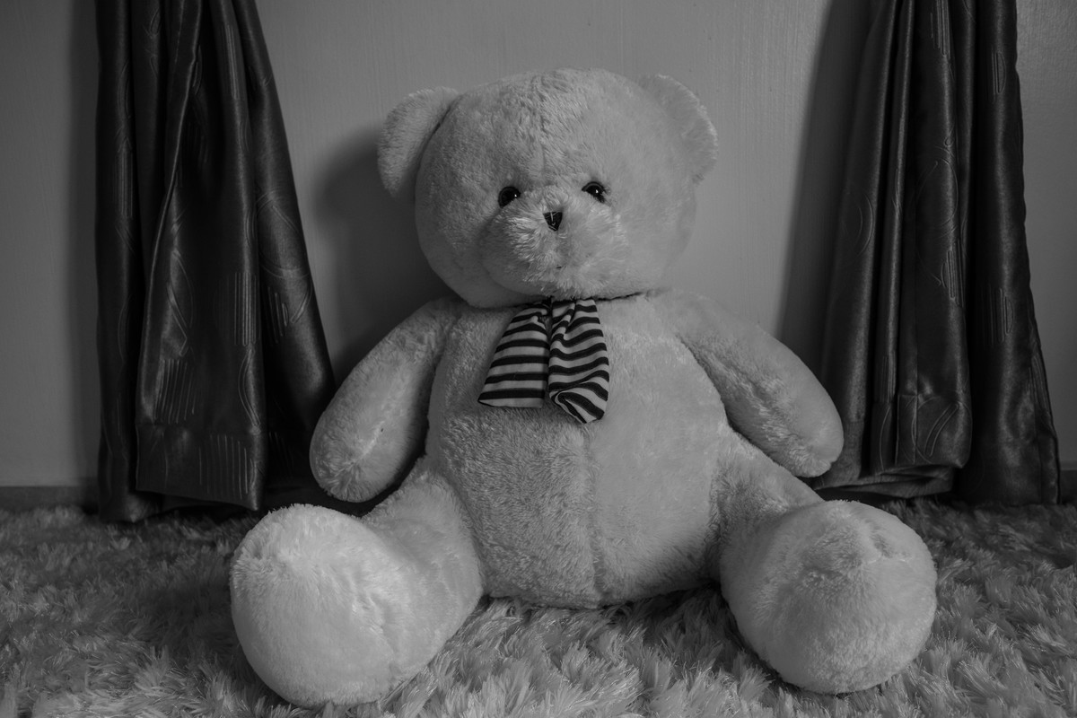 Śmierć 3-letniej Hani z Kłodzka. "Zamykali ją w ciemnym pomieszczeniu, polewali zimną wodą za karę"