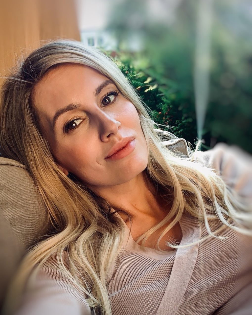 Agnieszka Hyży stanęła w obronie Barbary Kurdej-Szatan: "Wiem doskonale, co się czuje, gdy wylewają na ciebie wiadro pomyj"