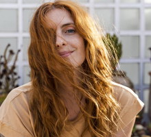 Haircare od podstaw. 6 kosmetyków i akcesoriów do włosów, które powinnaś mieć w swojej łazience