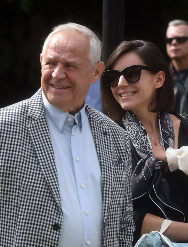 Te gwiazdorskie pary dzieli duża różnica wieku, łączy - wielka miłość