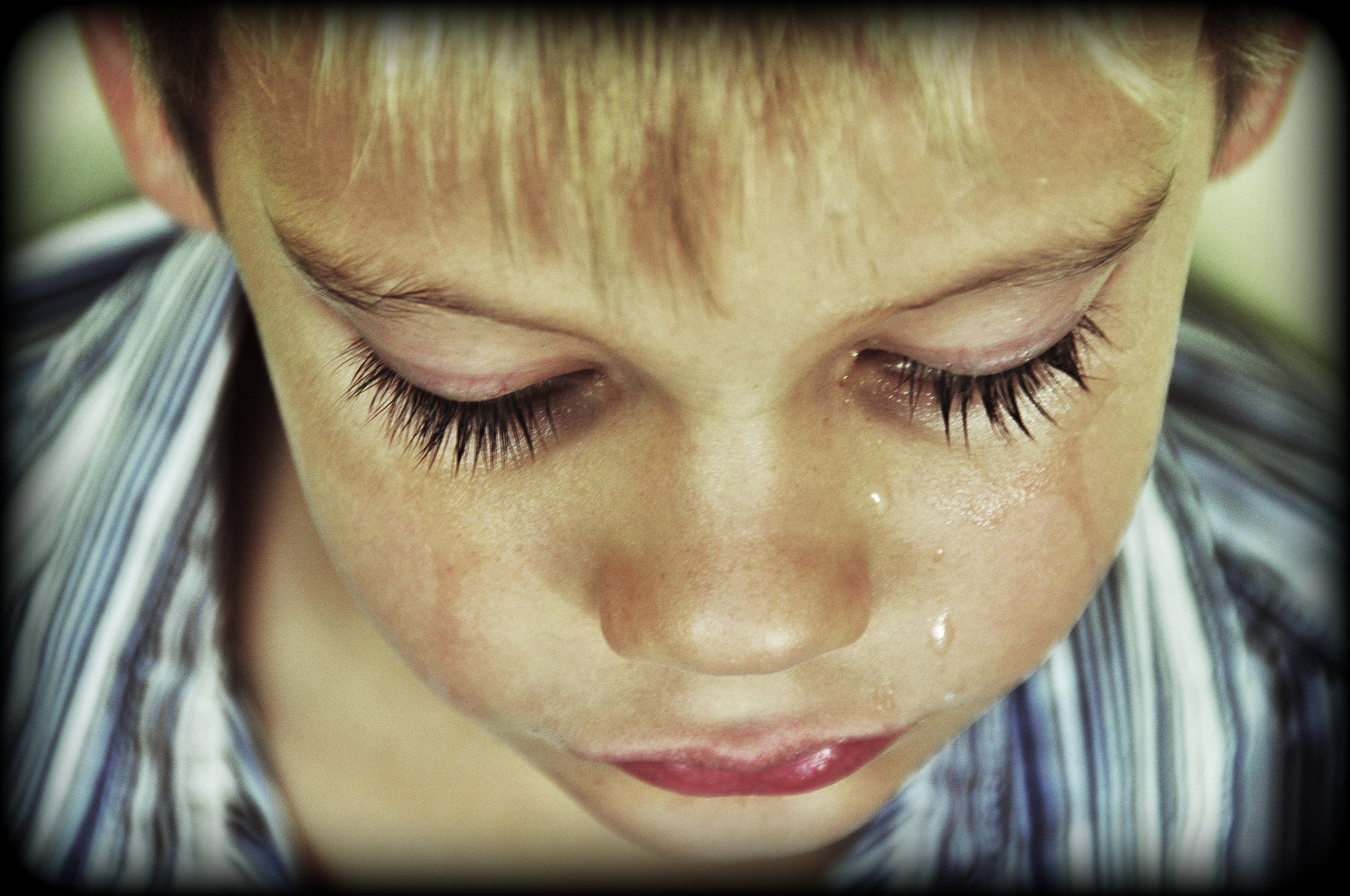 To nagranie, na którym zapłakany ukraiński chłopiec tęskni za ojcem łamie serca. "Zostawiliśmy tatę w Kijowie"