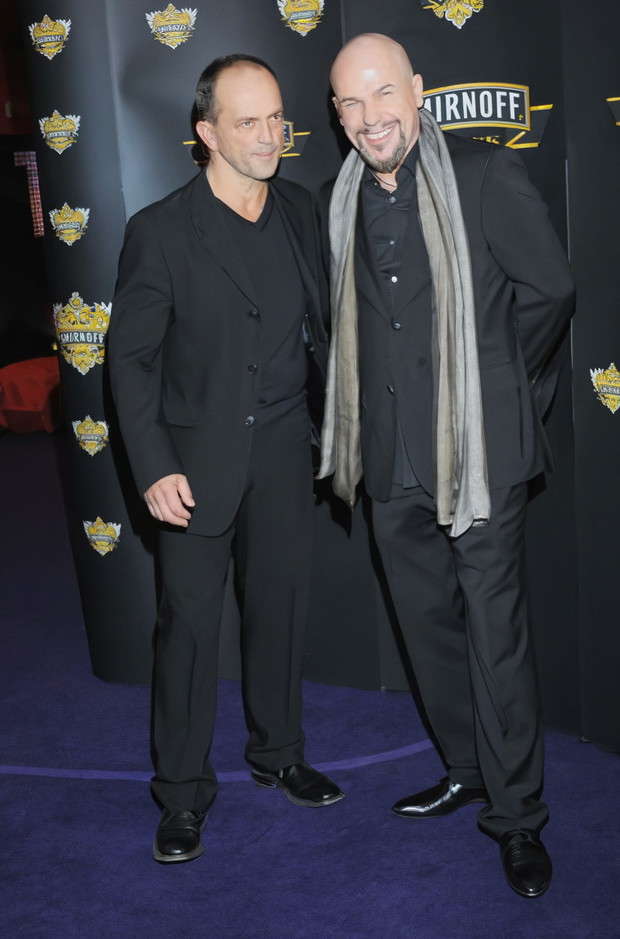 Jacek Koman i Bruce Parramore na premierze filmu Kochaj i tańcz