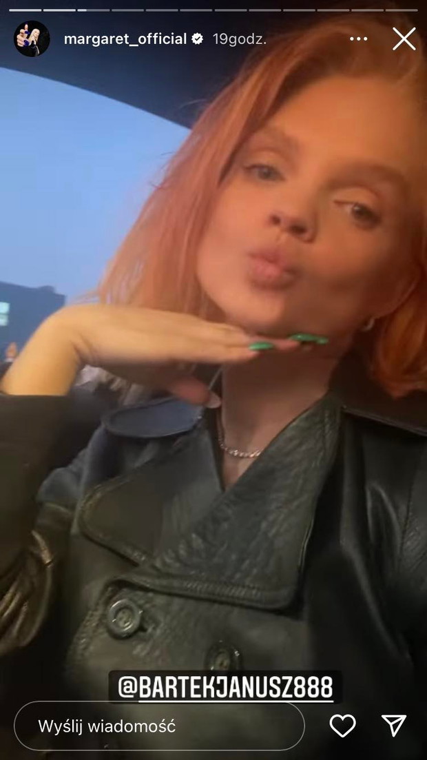 Margaret w rudych włosach