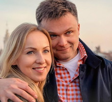 Szymon Hołownia boi się o żonę: "Nie chcę, by poszła na wojnę". Urszula Brzezińska-Hołownia jest kapitanem sił powietrznych