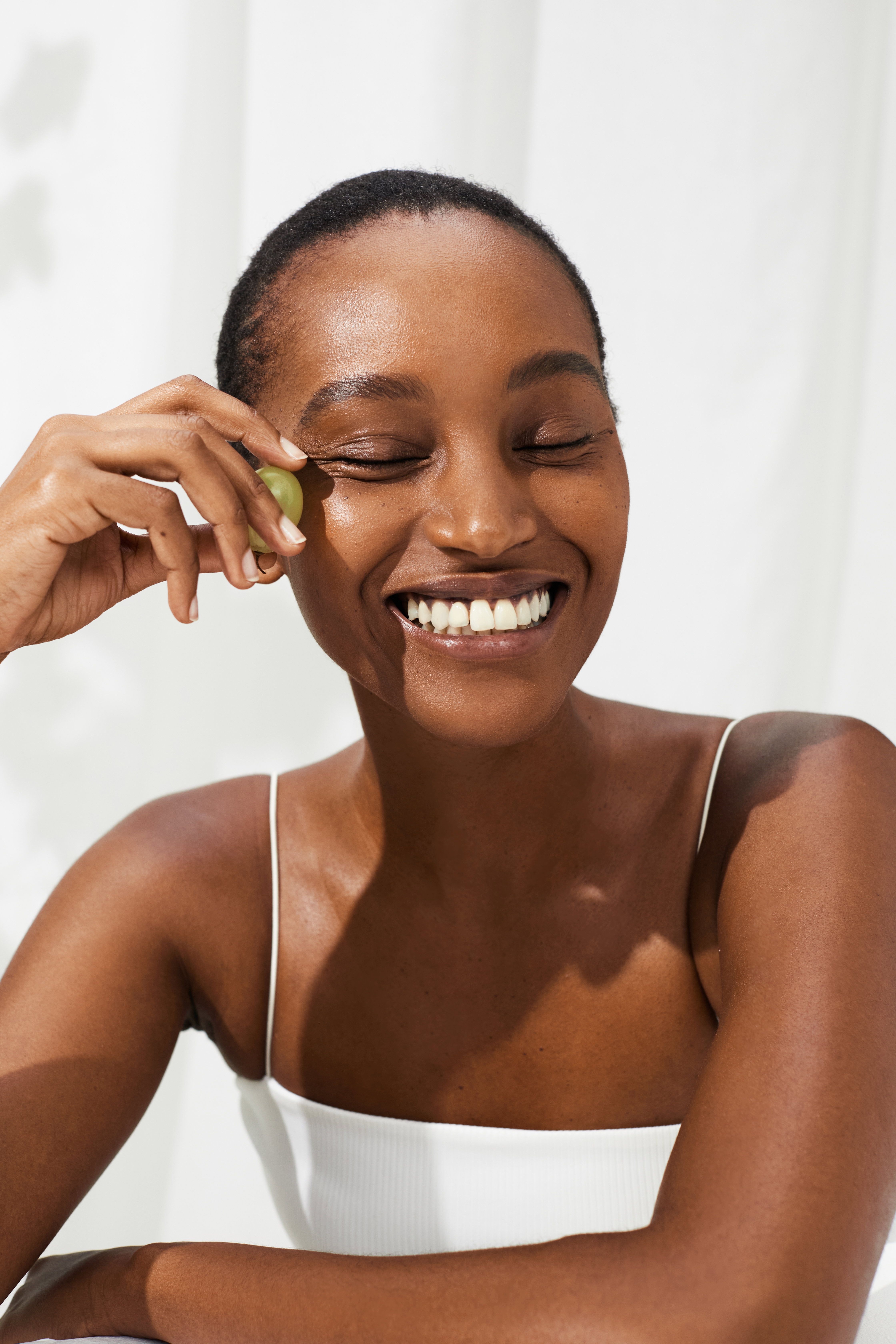 Przebarwienia? To znane na całym świecie serum rozjaśni je już po pierwszej buteleczce!