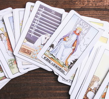 krol-mieczy-karta-tarot