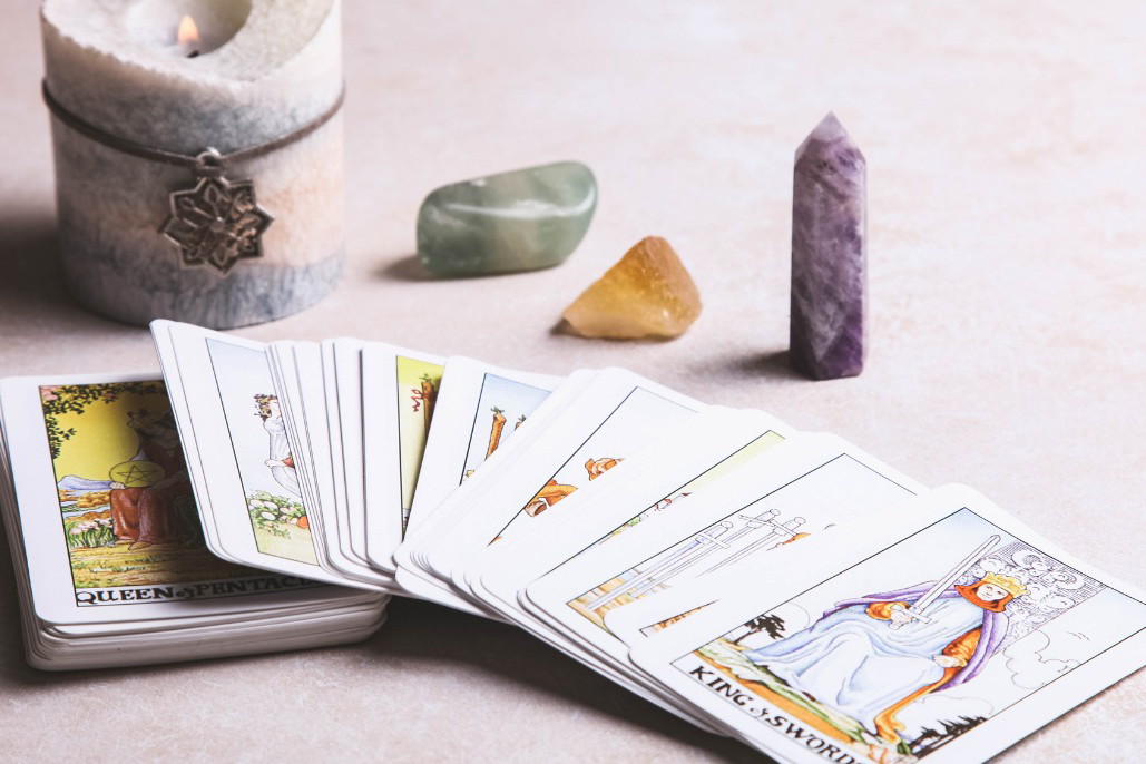 rycerz-kielichow-tarot