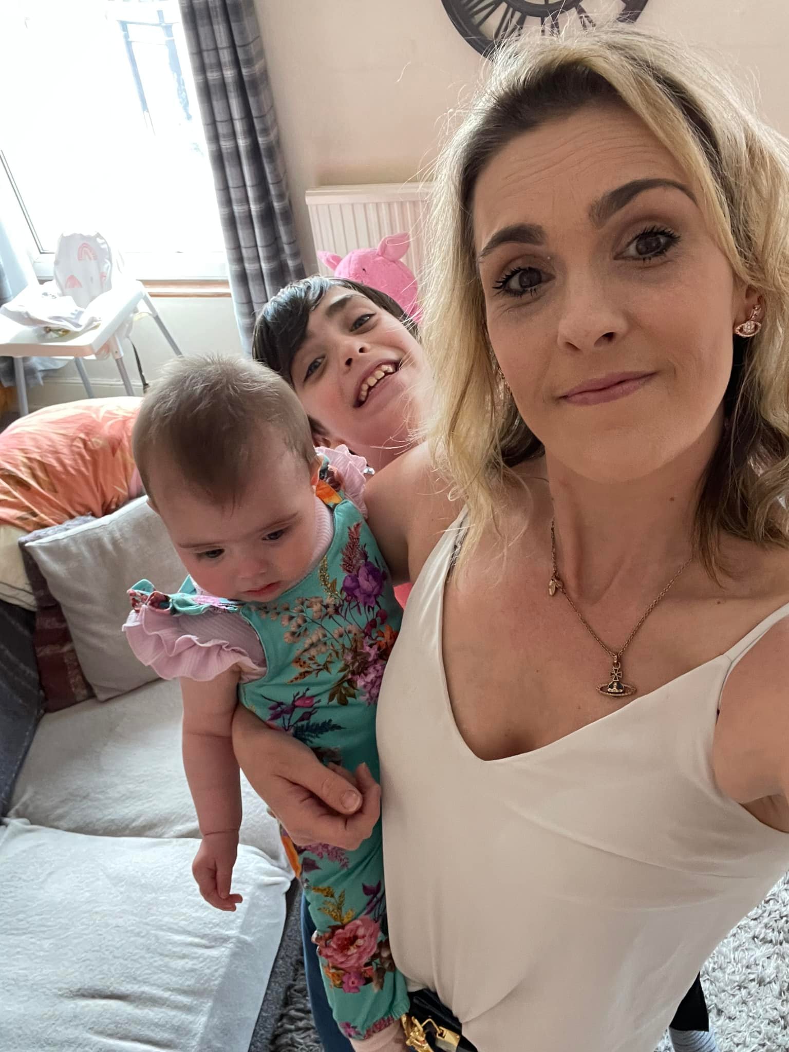 Kobieta z anoreksją usłyszała, że nie będzie mogła zajść w ciążę. Dziś jest szczęśliwa mamą 9 dzieci