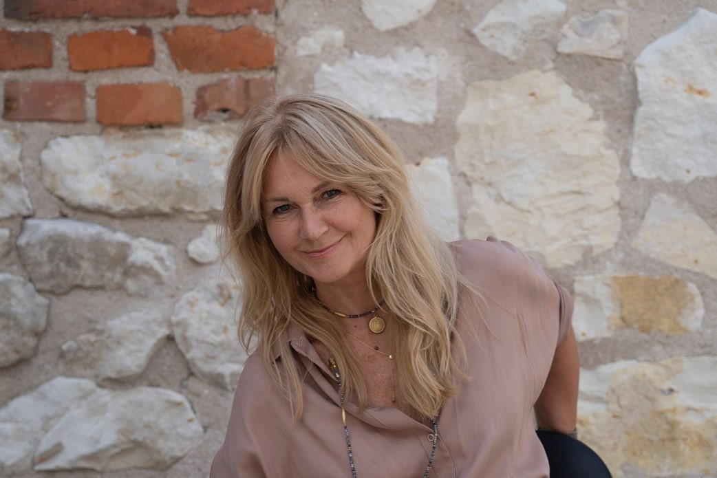 Grażyna Torbicka opublikowała zachwycające zdjęcie na Instagramie! Aż trudno uwierzyć, że gwiazda obchodzi 63. urodziny!