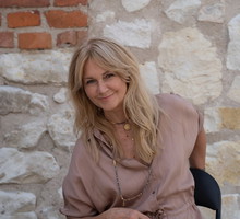 Grażyna Torbicka opublikowała zachwycające zdjęcie na Instagramie! Aż trudno uwierzyć, że gwiazda obchodzi 63. urodziny!