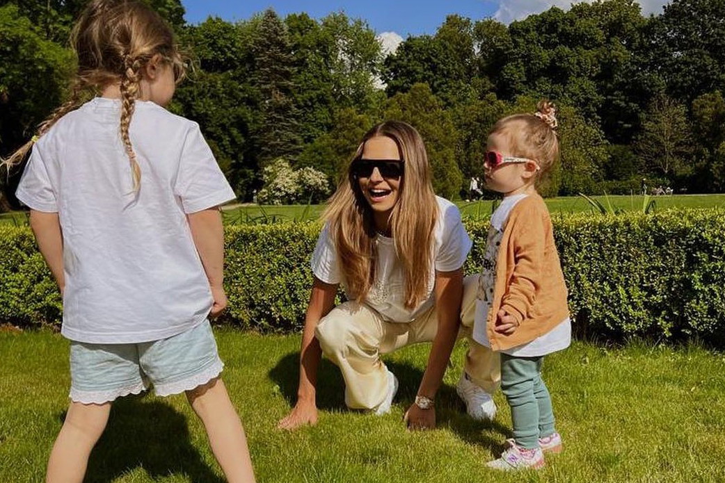 Anna Lewandowska po raz pierwszy pokazała twarze córek. Dlaczego się na to zdecydowała?