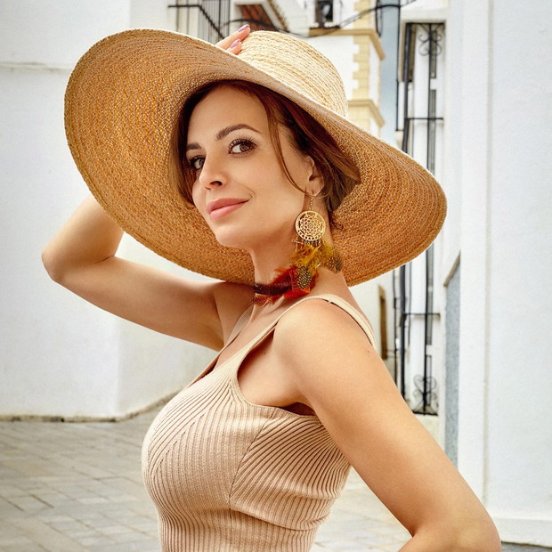 Ania Wendzikowska w biżuterii Mokobelle