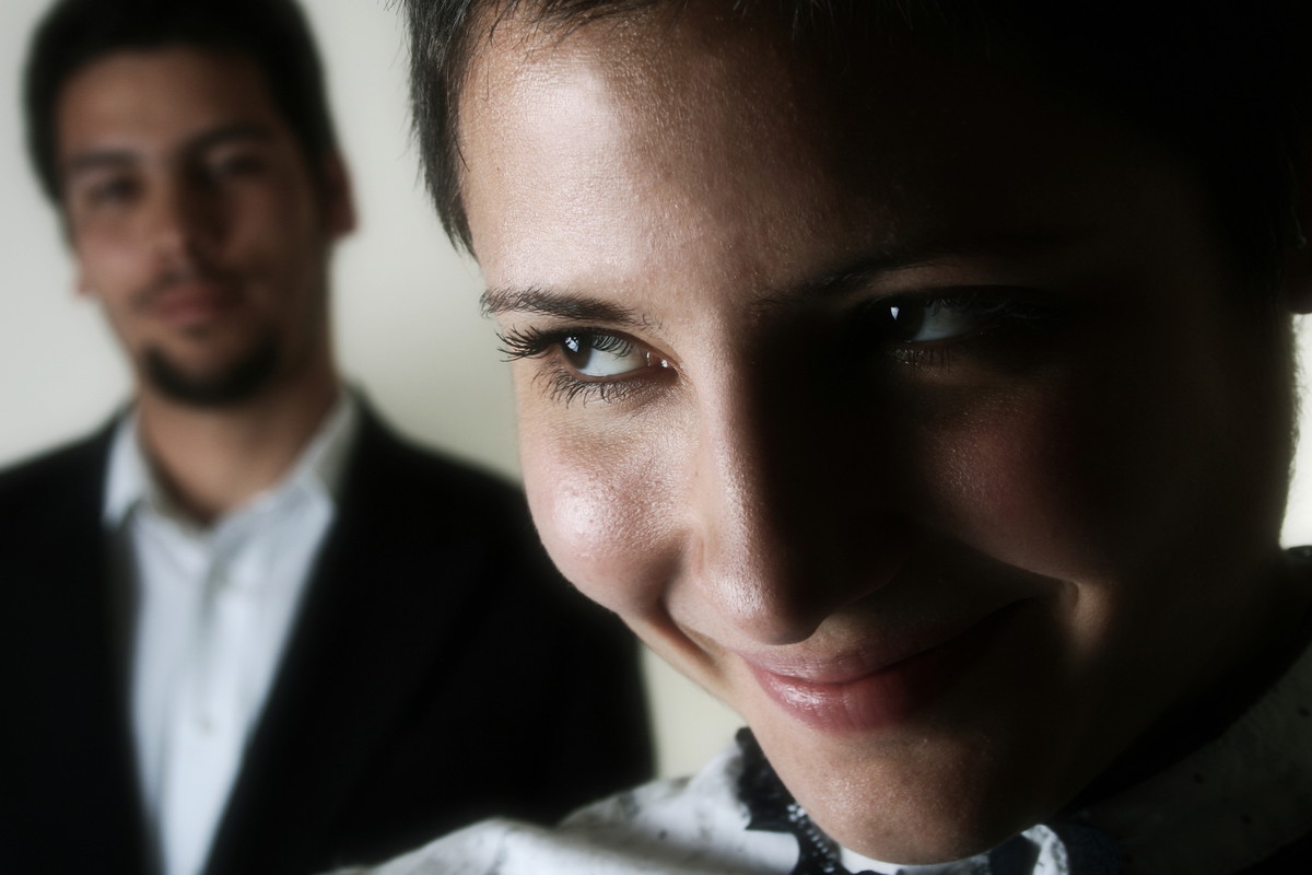 "Metoda szeptu" - tajemnicze zaklęcia z TikToka, dzięki którym podobno rozkochasz w sobie dowolną osobę. Czy to działa?