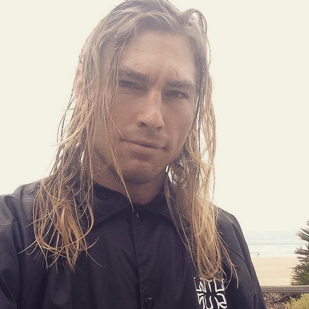 Kim jest Max Hodges?