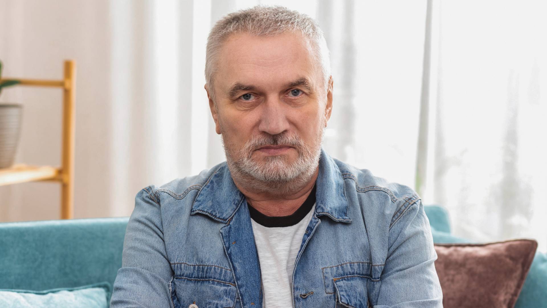 Ci faceci mają muchy w nosie. Ciągle są w złym humorze, chociaż nie mają powodu