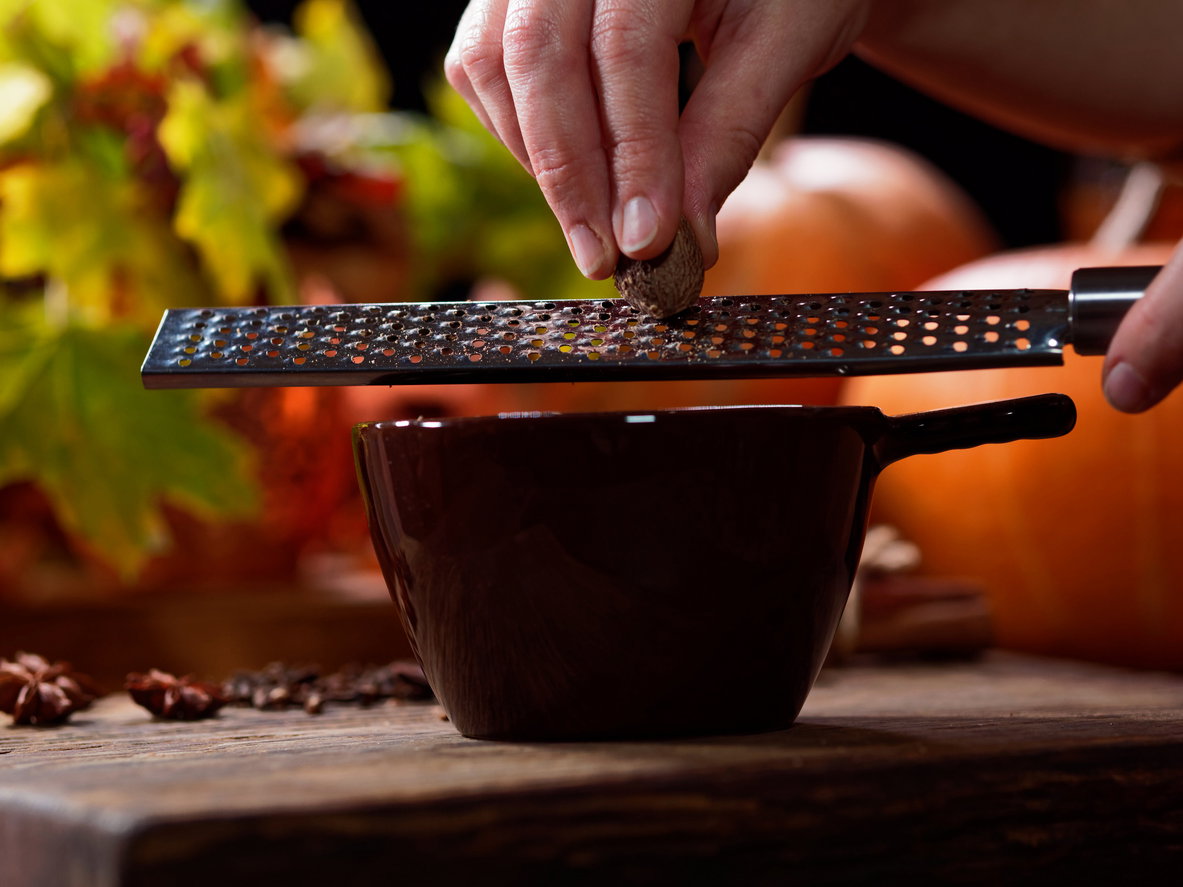 Wystarczą 3 szczypty tej przyprawy, aby przyciągnąć pieniądze. Wykonaj rytuał na bogactwo,  który zapełni twój portfel