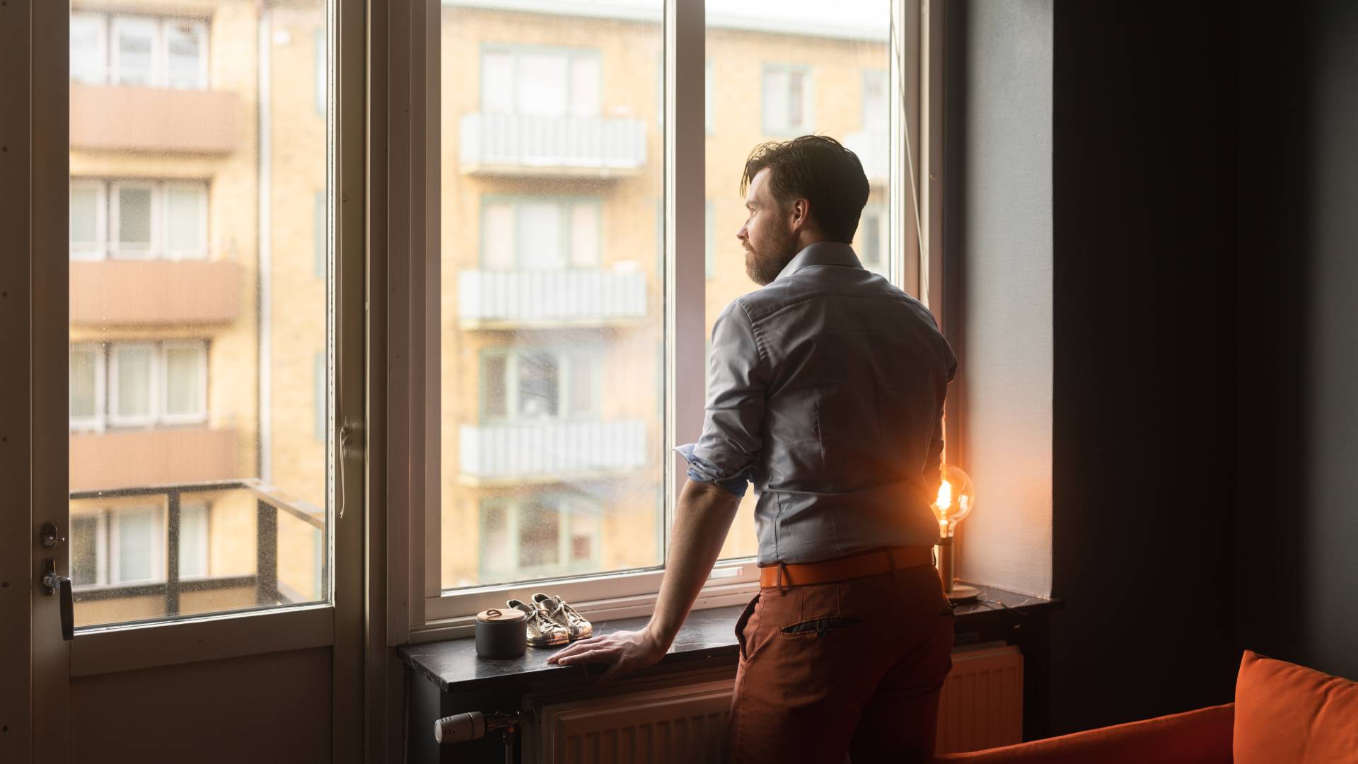 Mężczyźni o tych imionach boją się miłości. Jak nikt inny unikają związków na poważnie