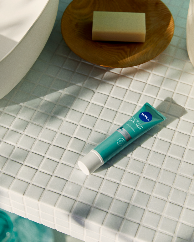 Kuracja NIVEA DERMA Skin Clear Pierwszy tak doskonały sposób na niedoskonałości