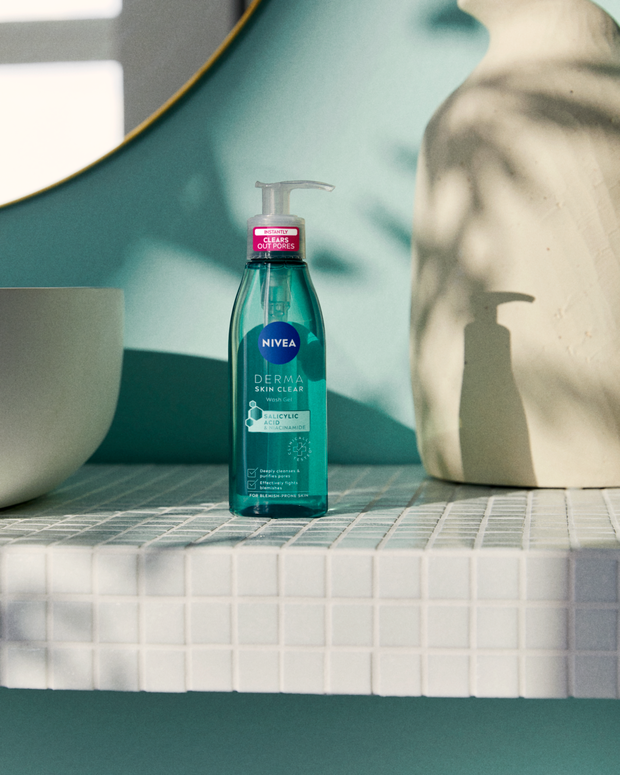 Kuracja NIVEA DERMA Skin Clear Pierwszy tak doskonały sposób na niedoskonałości
