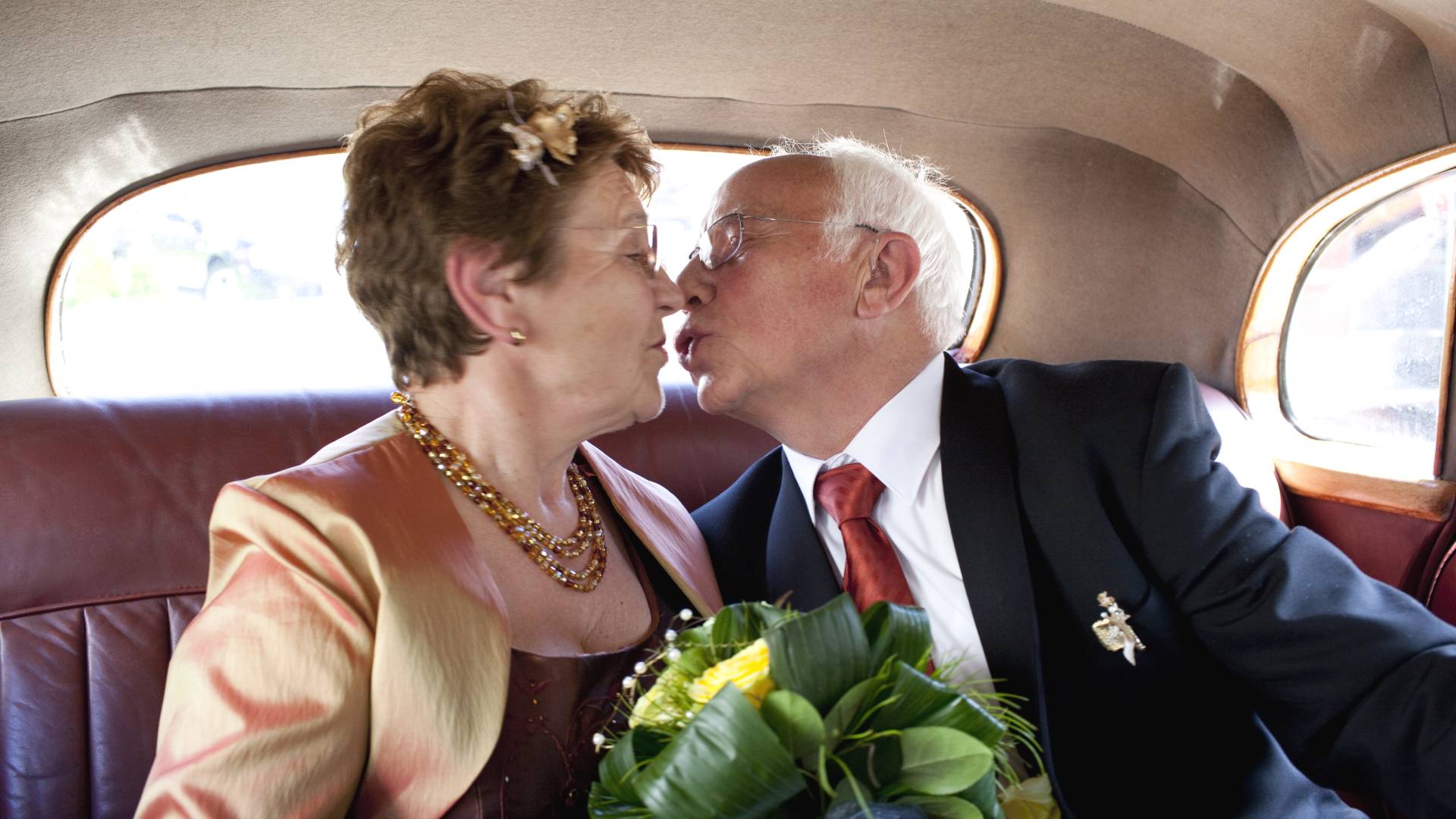 Jak sprawdzić, czy on cię kocha Szybka wróżba powie ci prawdę