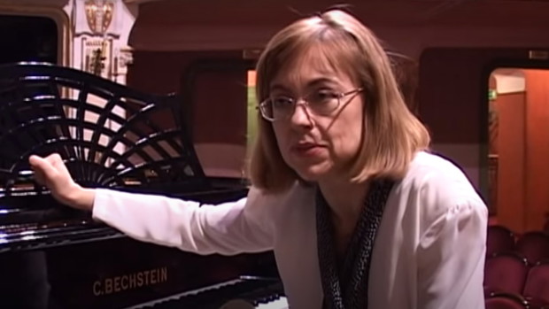 Monika Rosca, kadr z youtube.com, 2021