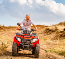 Oto imiona mężczyzn, którzy kochają adrenalinę. 5 panów zwiąże się tylko z wyjątkową kobietą