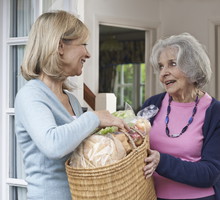 Wskazano imiona kobiet, które mają miękkie serce. 5 pań niesie pomoc, ale ponoszą tego konsekwencje GettyImages HighwaystarzPhotography