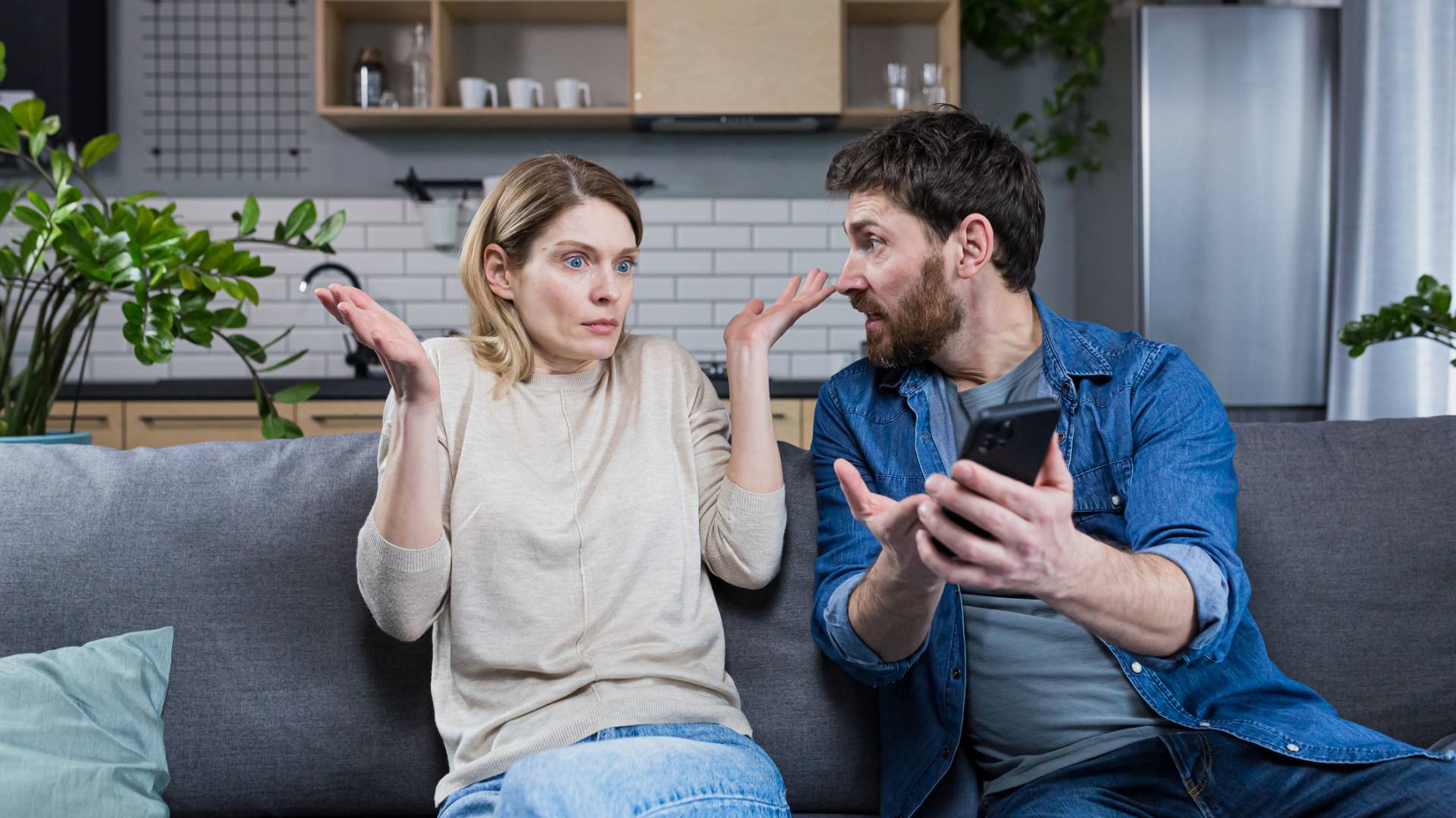 Wskazano 3 znaki zodiaku, które kłamią w żywe oczy. Z ich ust nie usłyszysz prawdy