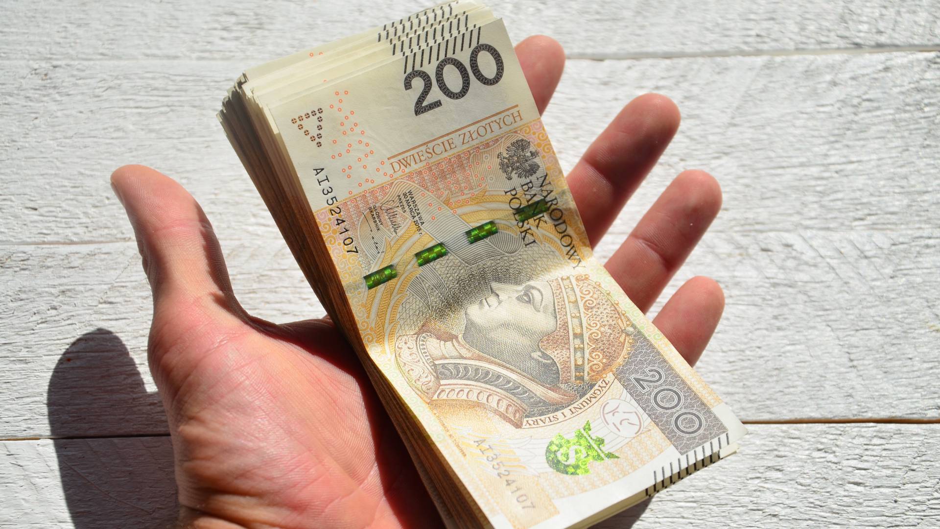 Rytuał Wirującego Liścia na pieniądze