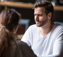 mężczyzna Koziorożec