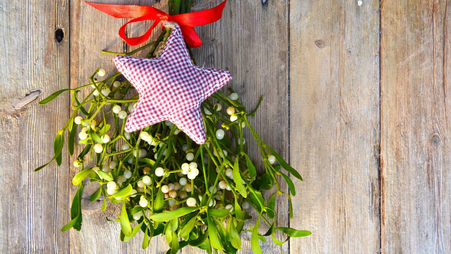 całowanie pod jemiołą