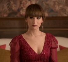 Mowa ciała kobiety: jak kobiety flirtują? Co można odczytać z kobiecej mowy ciała?