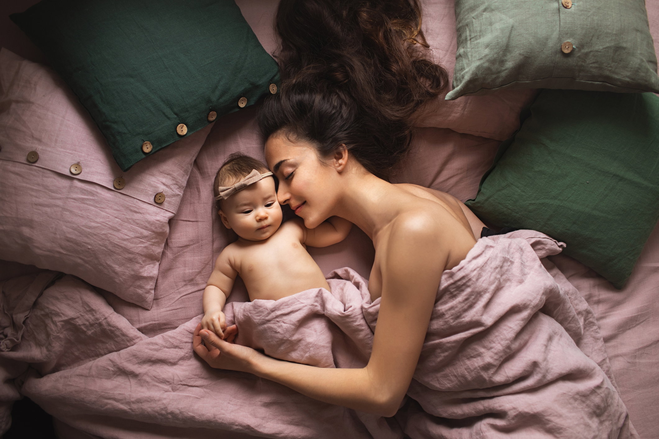 Sennik dziecko: zdziwisz się, co oznacza sen o dziecku, porodzie, śmierci lub chorobie niemowlaka