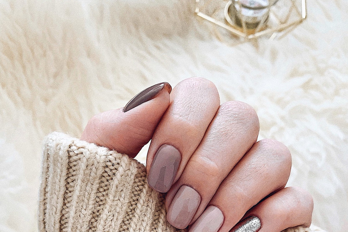 Paznokcie "migdałki", "trumienki" czy "kwadratowe"? Sprawdź, jaki kształt paznokci pasuje do ciebie
