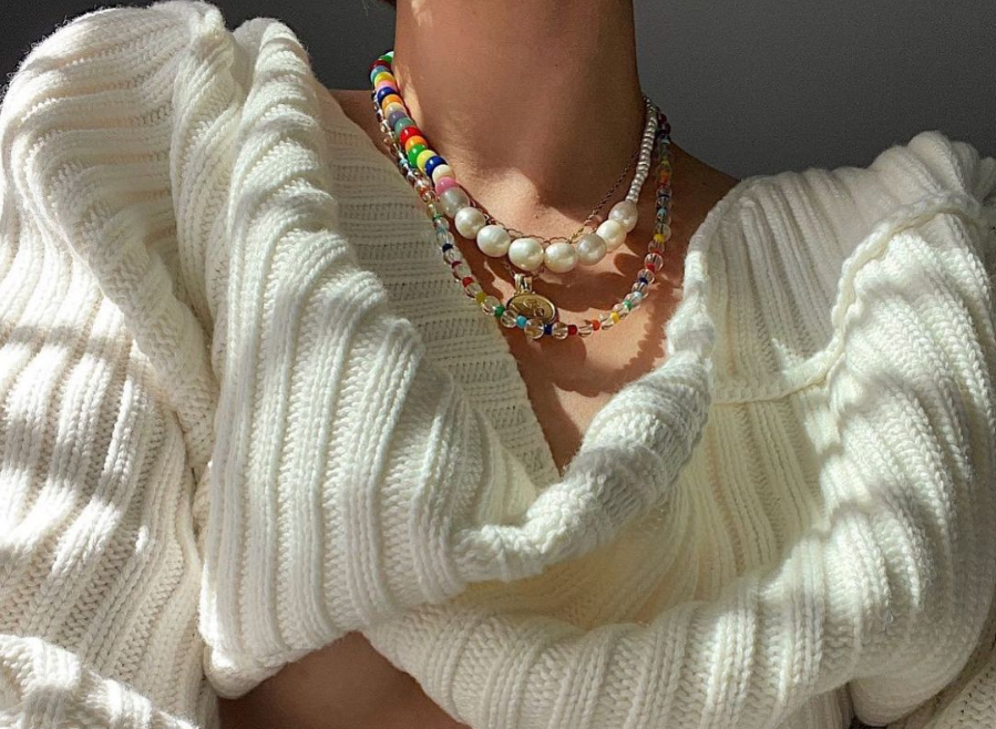 Trendy wiosna/lato 2021: 5 modnych modeli biżuterii, które podbiły wybiegi