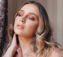 Sombre blond i sombre na blondzie – ta koloryzacja odmładza i ożywia