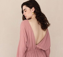 Niezbędnik minimalistki: te dodatki pokochają fanki mody w duchu "im mniej, tym lepiej"