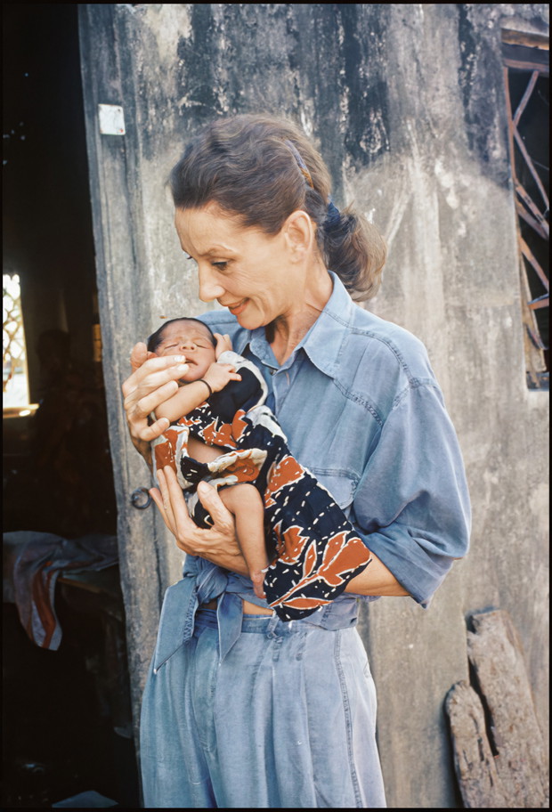 Somalia, jedno z ostatnich zdjęć z jej misji humanitarnych. Audrey była już bardzo chora, ale nie zrezygnowała z wyjazdu.