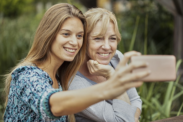 Relacja teściowa - synowa: Receptą na sukces jest zwyczajnie nie wpie*rzać się młodym w ich życie