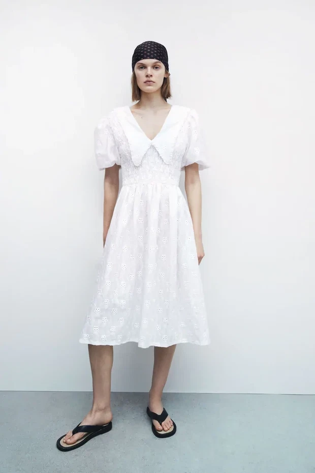 Wyprzedaż Zara 2021: SUKIENKA ŚREDNIEJ DŁUGOŚCI O SZEROKIM KROJU, 99,90 zł