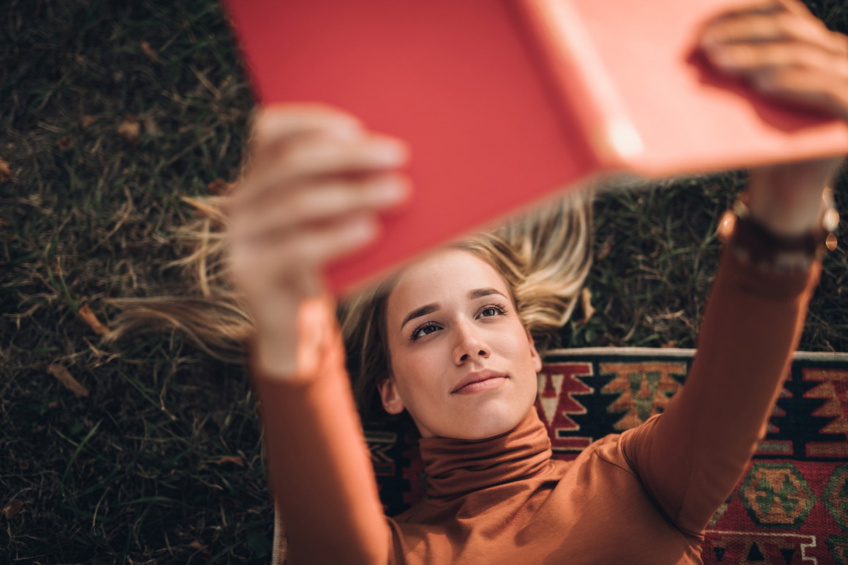 Cytaty o fałszywej przyjaźni. Dla tych, których ktoś zranił