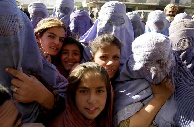 Co się stanie z kobietami w Afganistanie? Jakie piekło czeka je pod rządami talibów?OKIEM EKSPERTA