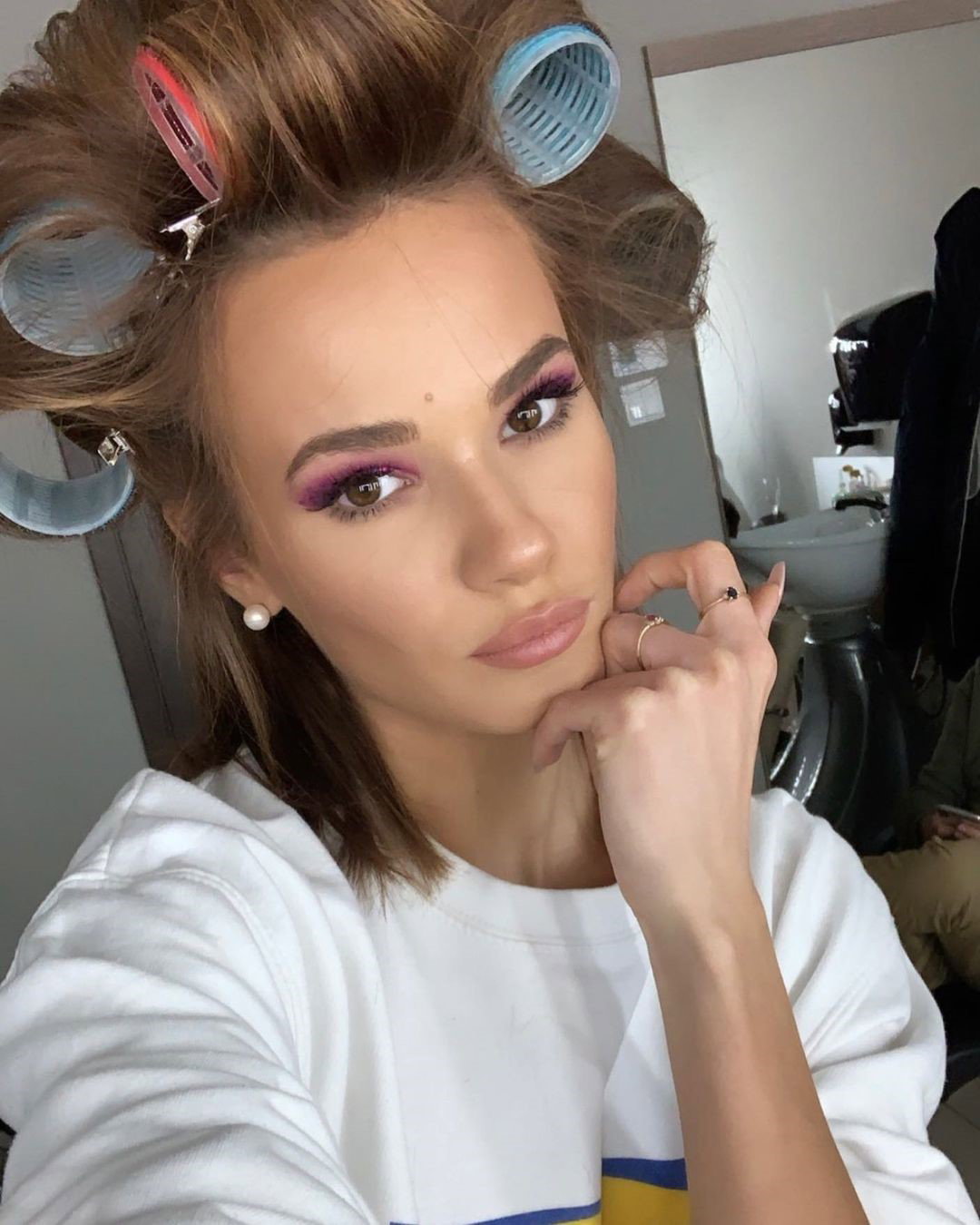 Natalia Szroeder w nowej krótkiej fryzurze zaskoczyła fanów. "Jak młoda Edyta Górniak" - piszą w komentarzach