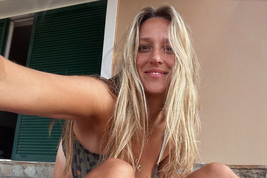 Ola Żebrowska znów zebrała cięgi za bycie nieidealną instamamą. "Czekaj, czekaj, jak to leciało? A już wiem, wystarczy dobra organizacja!"